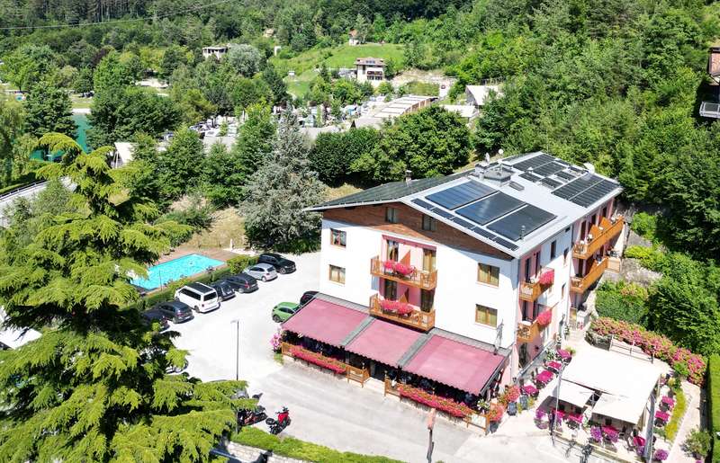 Albergo Cima d'Oro di Rosa Marilena e C. S.N.C. | Hotel Cima d'Oro 3 stelle vicino al lago di Ledro, Trentino Valle di Ledro